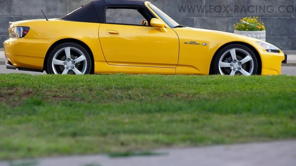 Honda S2000 9000rpm 4