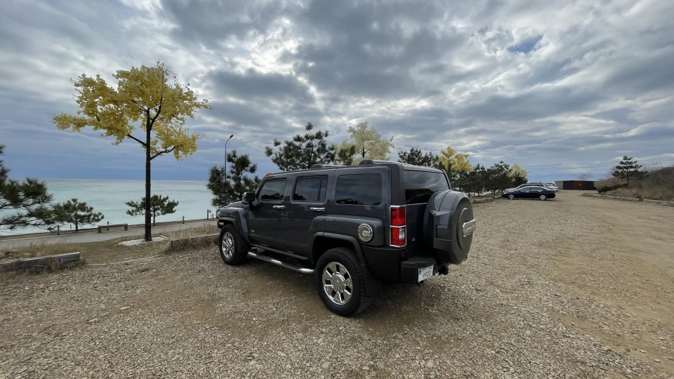 Hummer H3 Alpha V8 3