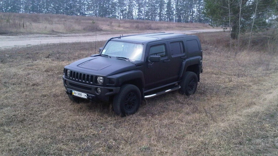 Hummer H3 "BLACK MAT" 2