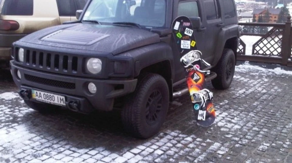 Hummer H3 "BLACK MAT" 3