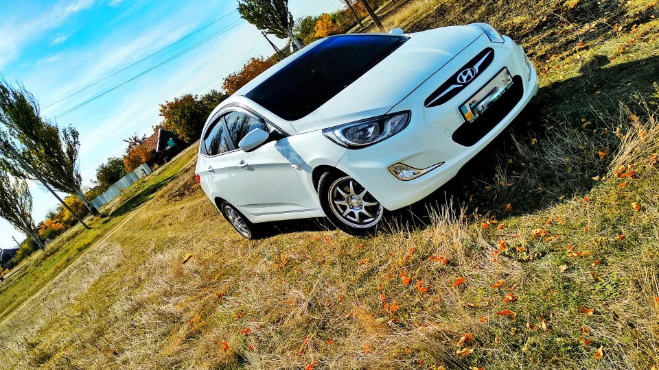 Hyundai Accent 🏙️ 4