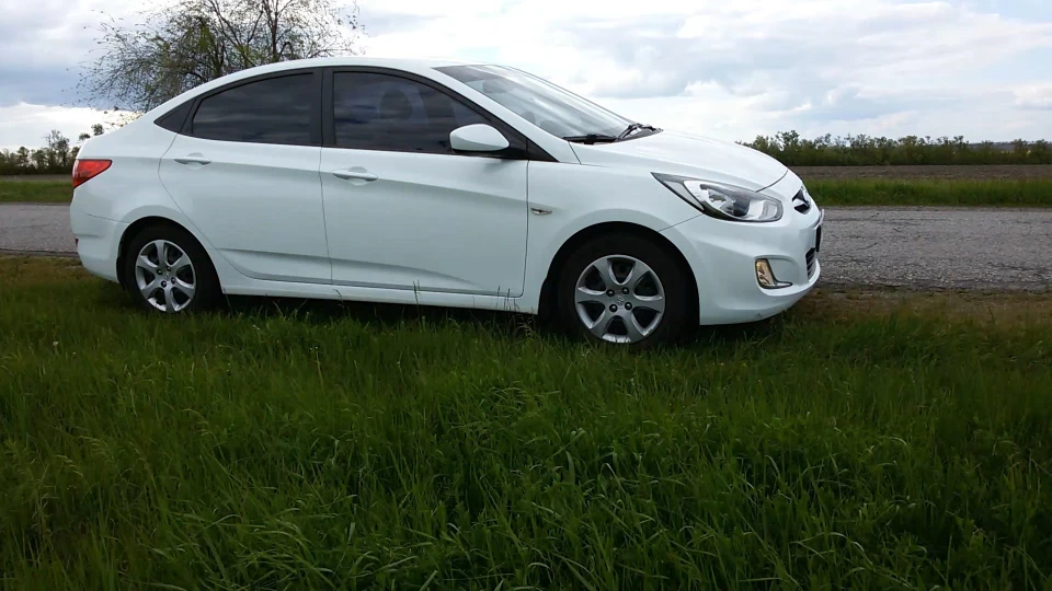 Hyundai Accent 2