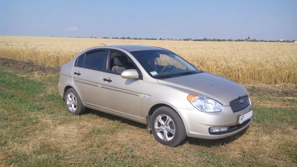 Hyundai Accent 5