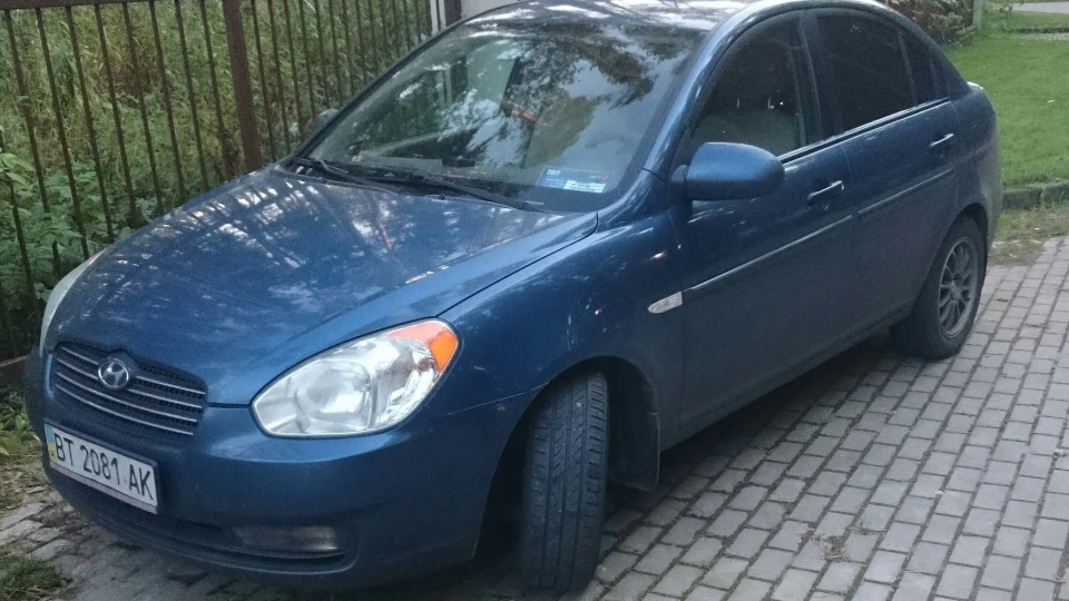 Hyundai Accent 2