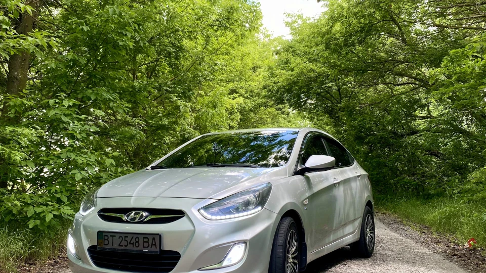 Hyundai Accent 2