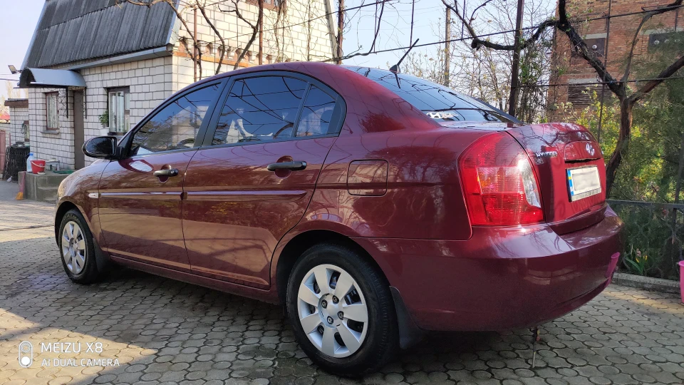 Hyundai Accent 🍒
