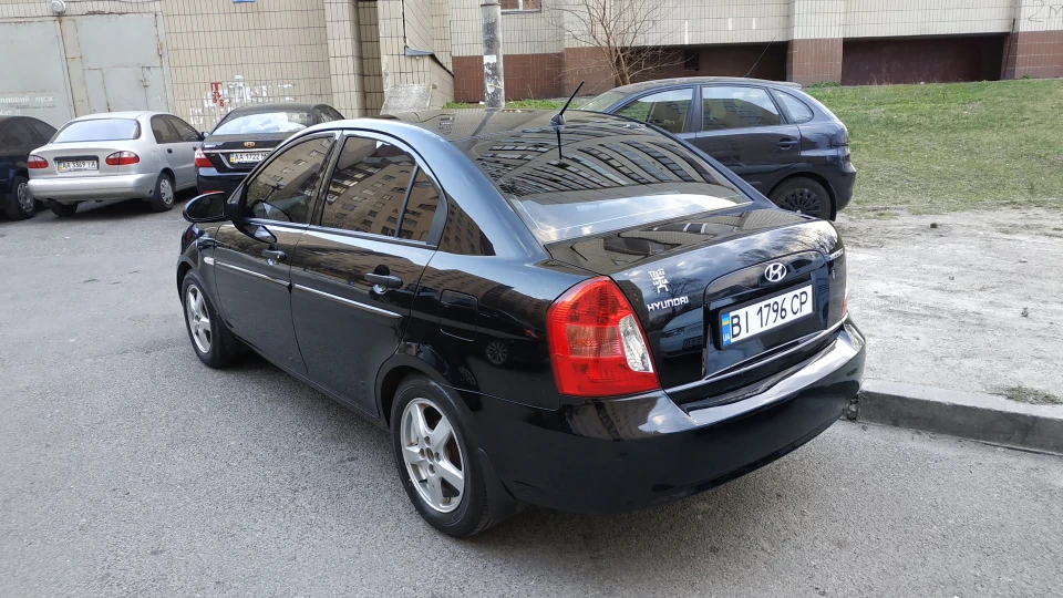 Hyundai Accent 5