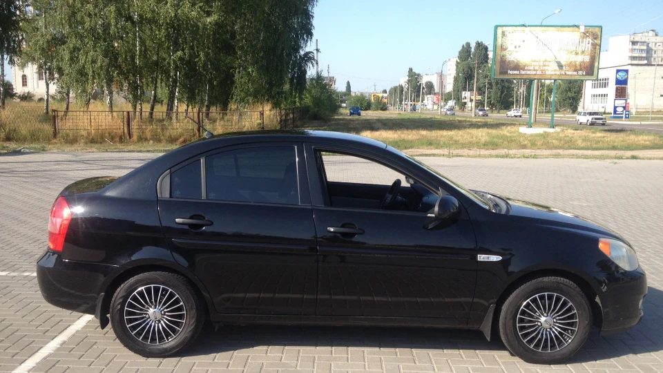 Hyundai Accent 2