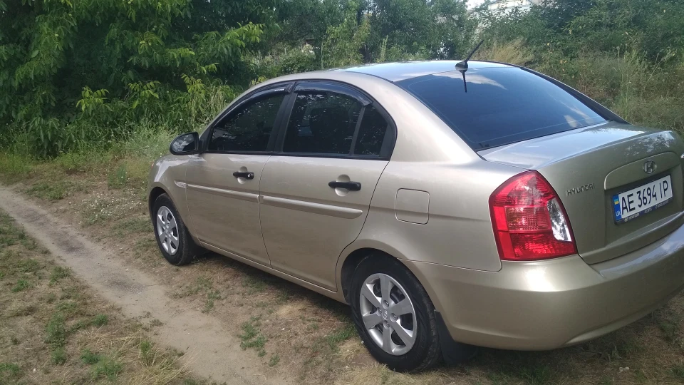 Hyundai Accent 2
