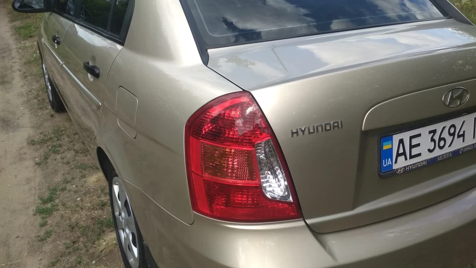 Hyundai Accent 5
