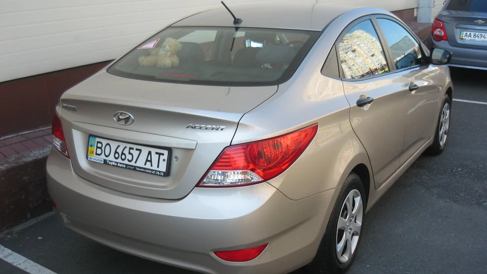 Hyundai Accent 4