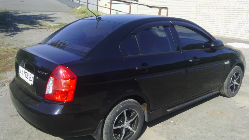 Hyundai Accent 2