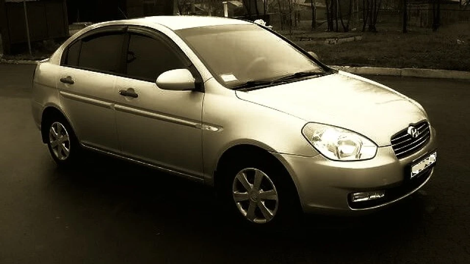 Hyundai Accent 2