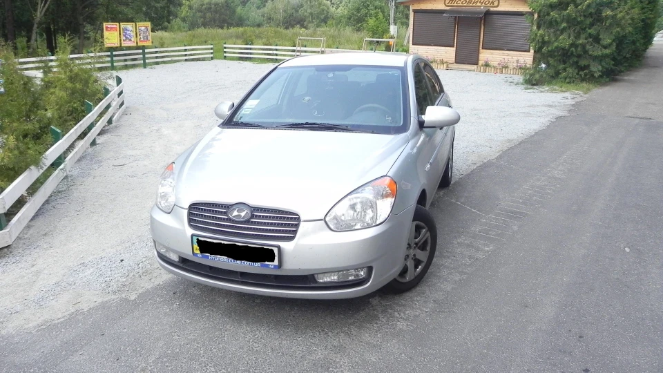 Hyundai Accent 2