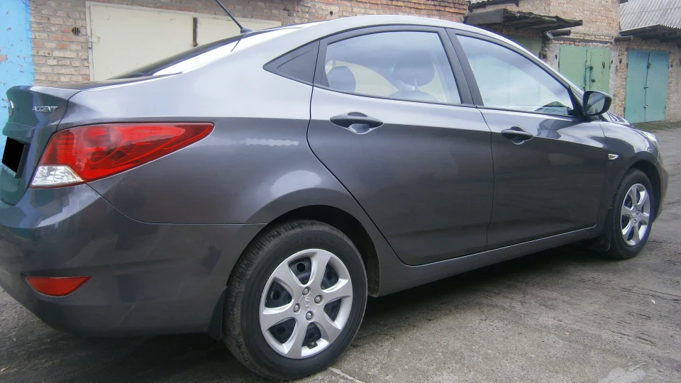 Hyundai Accent 4