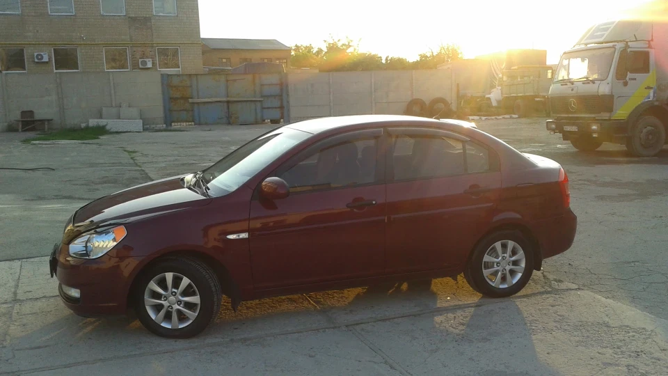Hyundai Accent 2