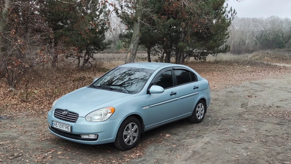 Hyundai Accent 2