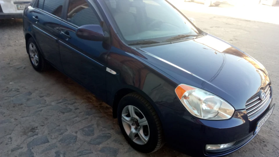 Hyundai Accent 4
