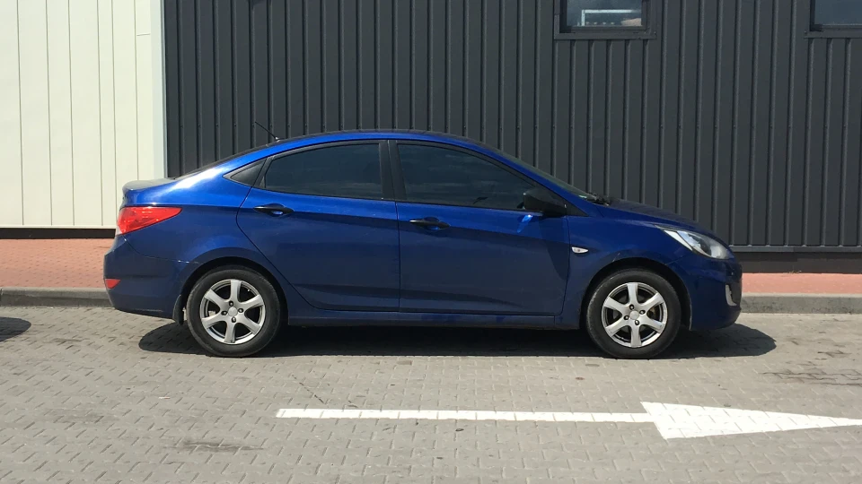 Hyundai Accent 2