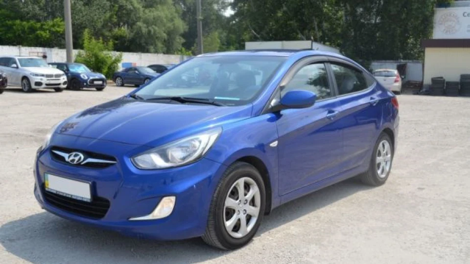Hyundai Accent 2