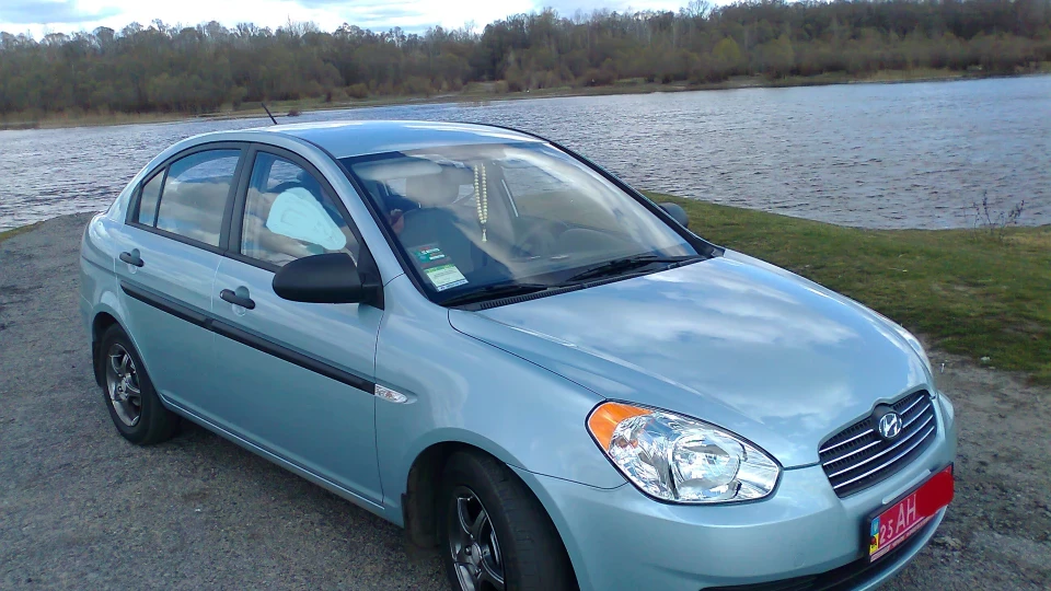 Hyundai Accent 4