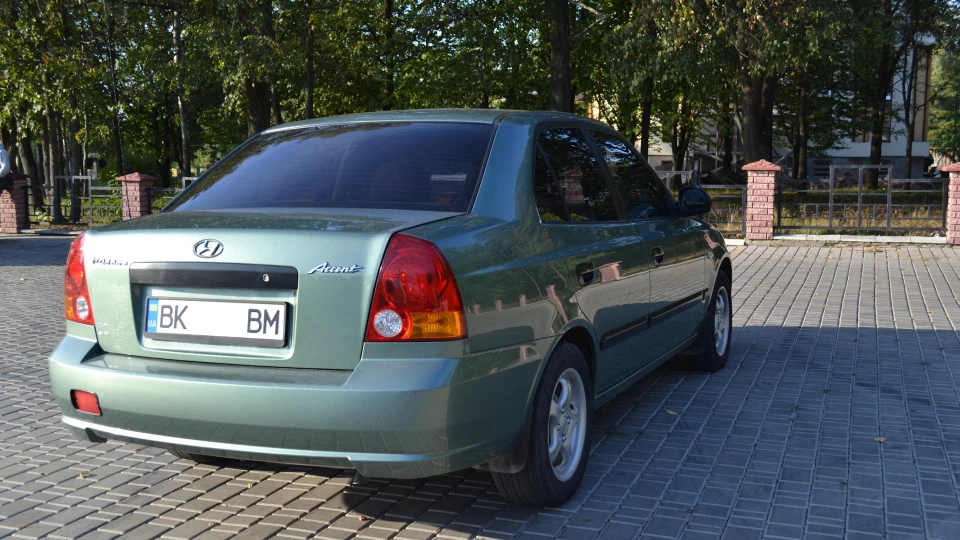 Hyundai Accent 5