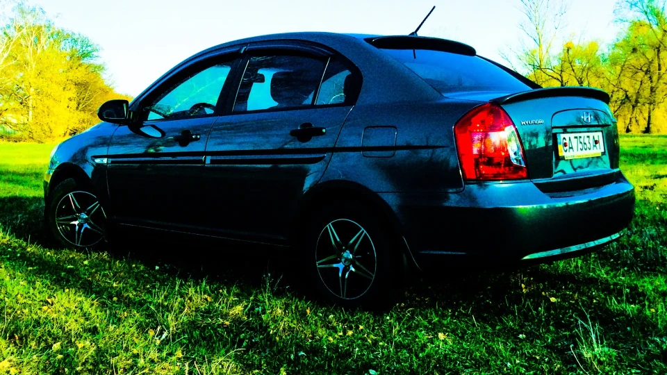 Hyundai Accent 4