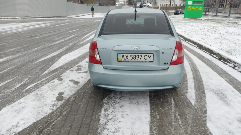 Hyundai Accent 2
