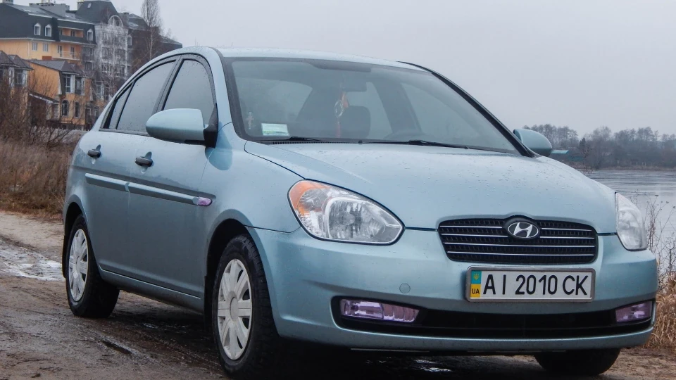 Hyundai Accent 2