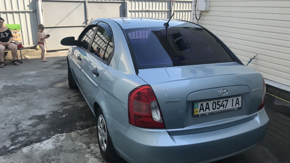 Hyundai Accent 1.4 АТ Сім'євоз 3