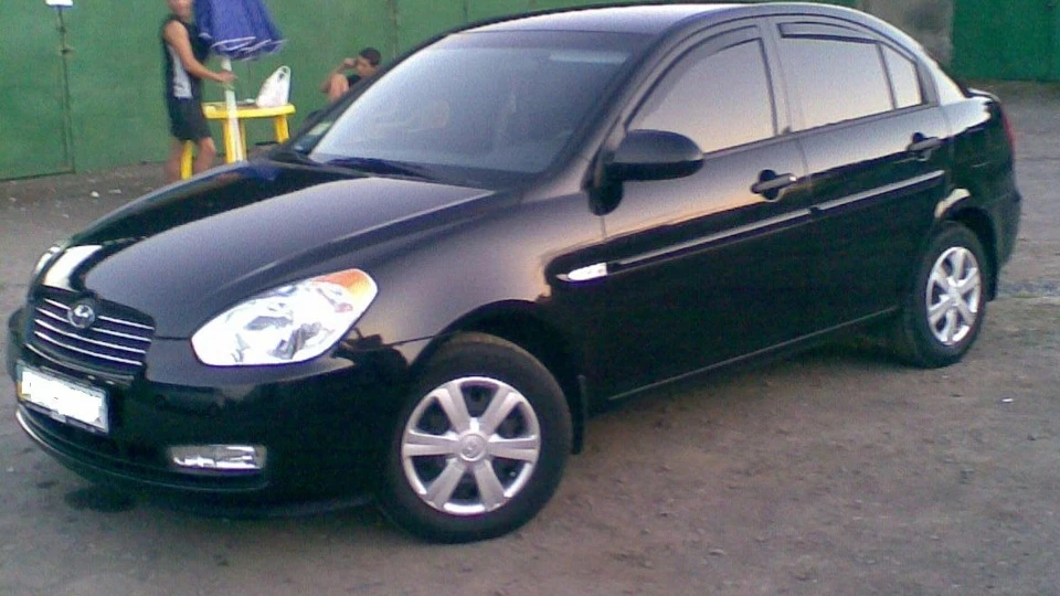 Hyundai Accent 1.4 at 2