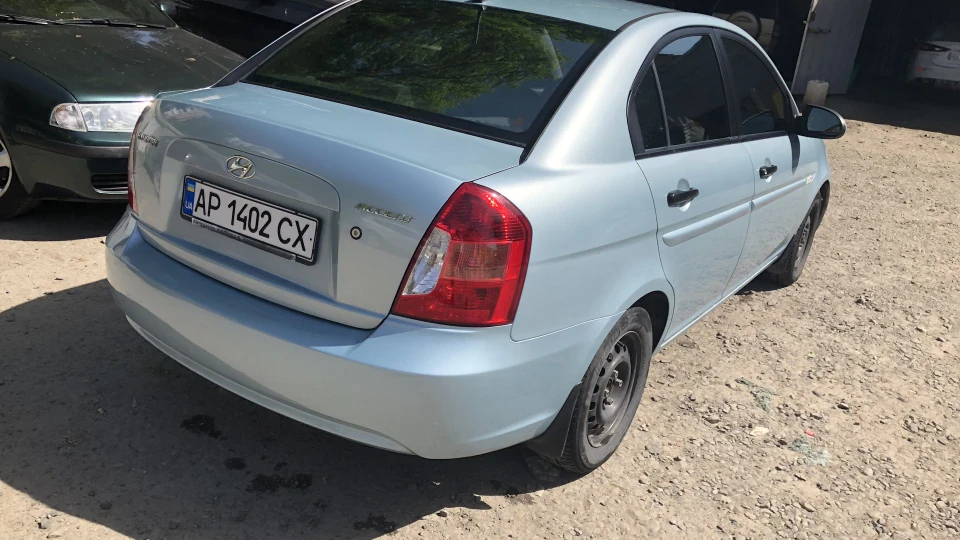 Hyundai Accent 1.4 AT 2