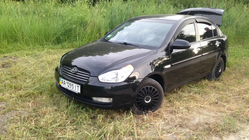 Hyundai Accent 1,4 кубічних кохання 4