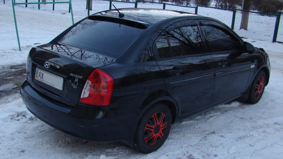 Hyundai Accent 1.4 МТ + 3