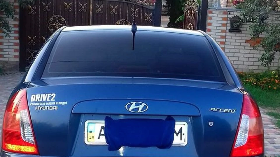 Hyundai Accent 1.4 Синій дракон 2