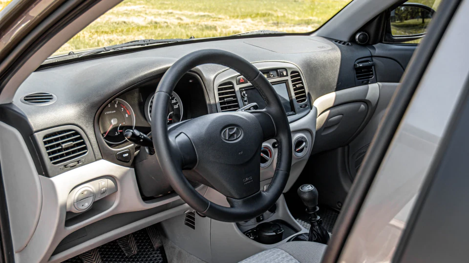 Hyundai Accent 1.4 3