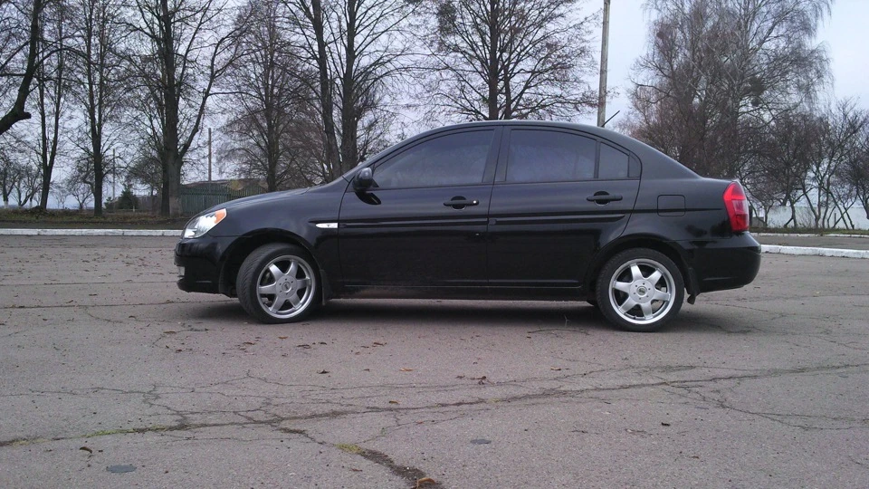 Hyundai Accent 1.5 CRDI R16 shark 2