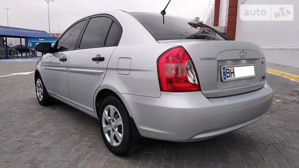 Hyundai Accent 1.5 CRDI 4