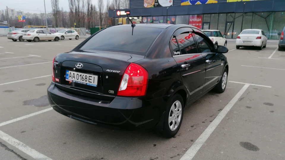Hyundai Accent 1.5 CRDI 4
