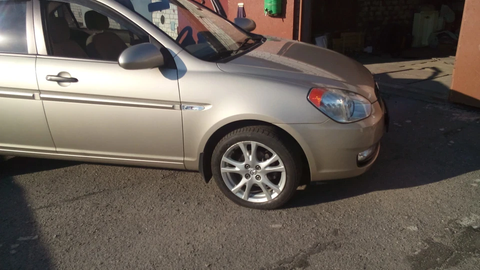 Hyundai Accent 1.5 CRDi 3