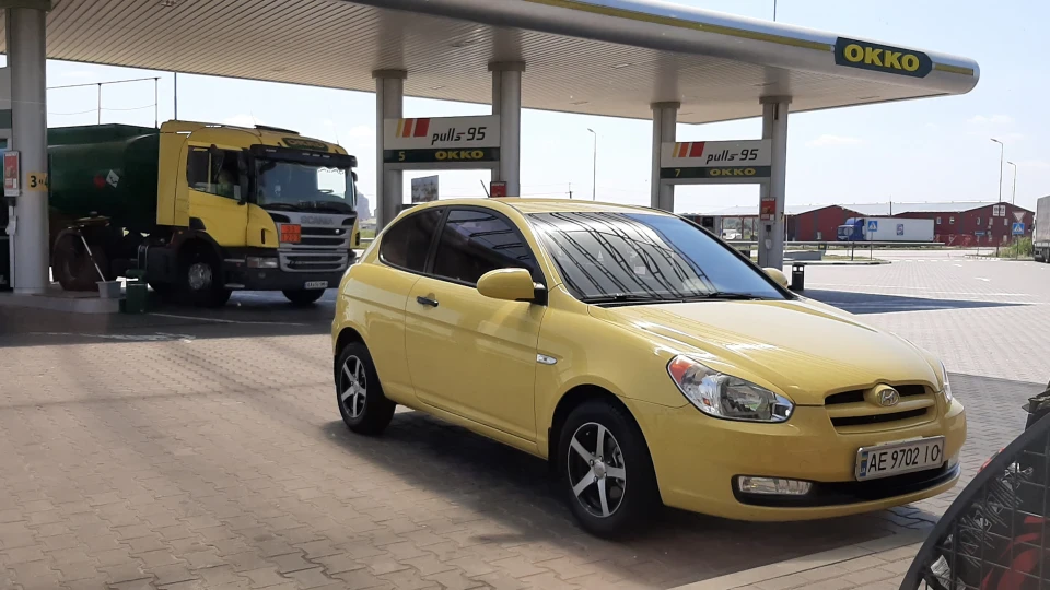 Hyundai Accent 1.6 3D 5