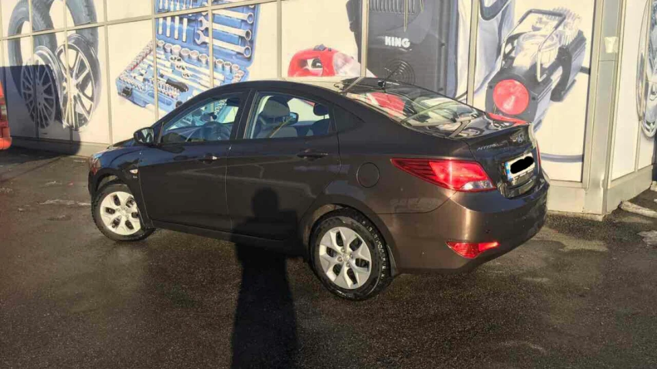 Hyundai Accent 1.6 comfort 6АТ шоколад 5
