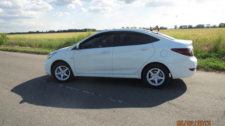 Hyundai Accent 1.6 comfort(МКП)