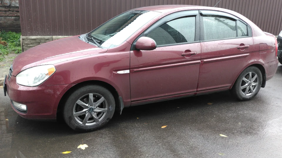 Hyundai Accent 1,6 GLS 4