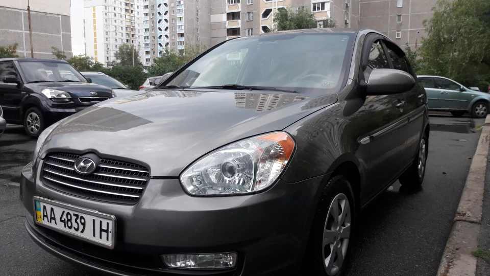 Hyundai Accent 1.6 Maximal 4