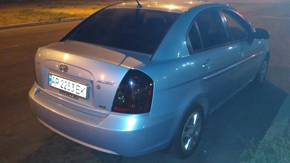 Hyundai Accent 1.6 MT 3