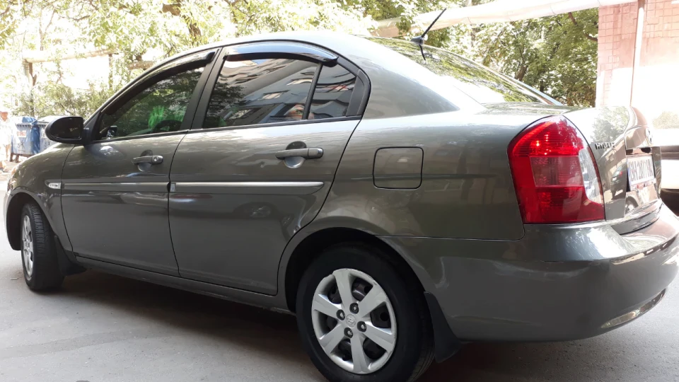 Hyundai Accent 1.6 4