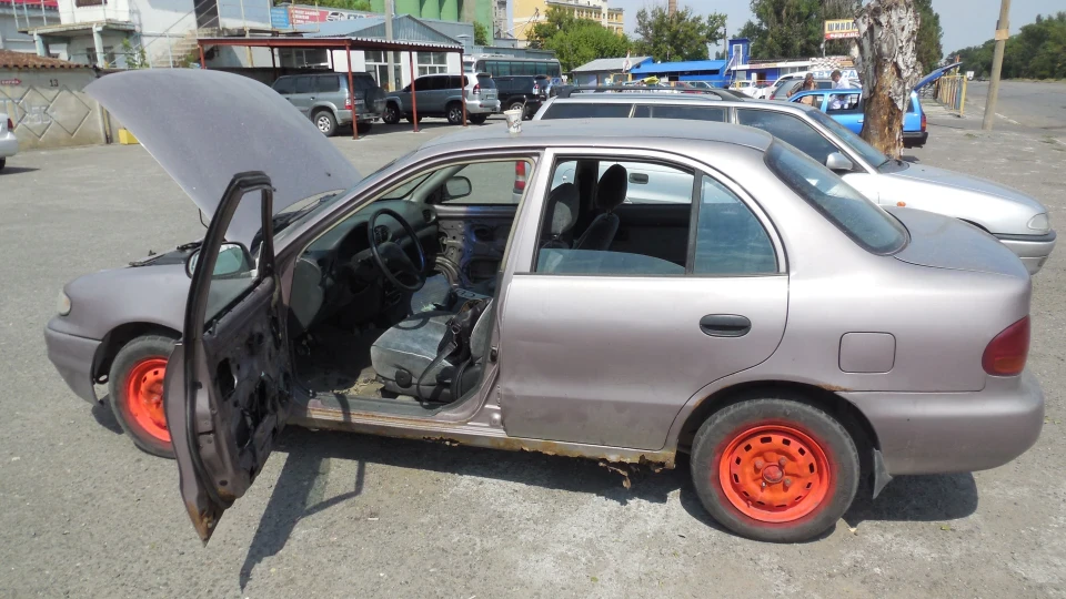 Hyundai Accent 3/4 шеснаря 3