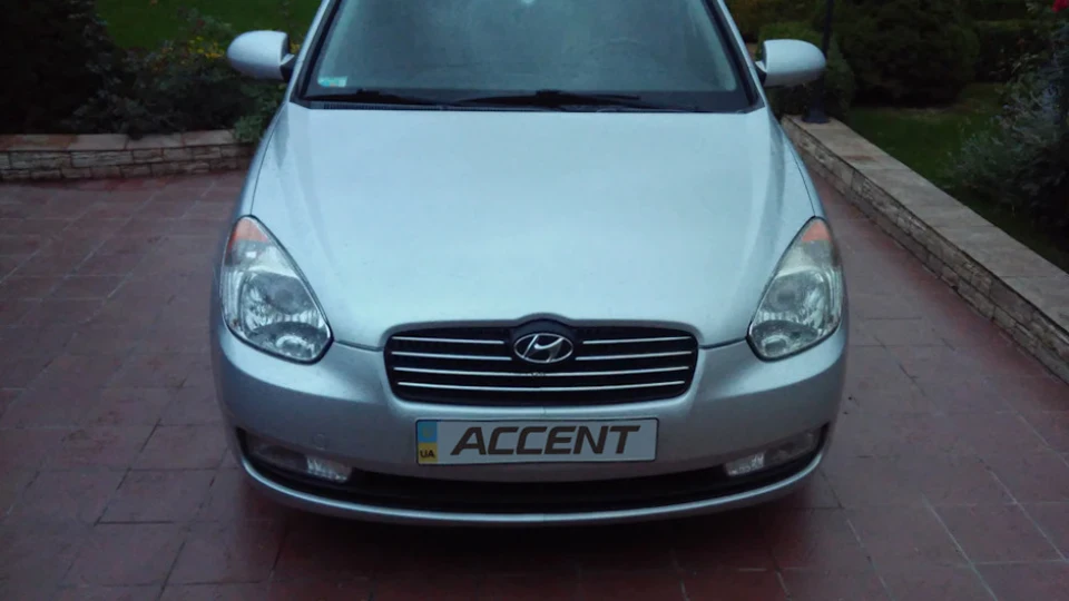Hyundai Accent Argentum 4