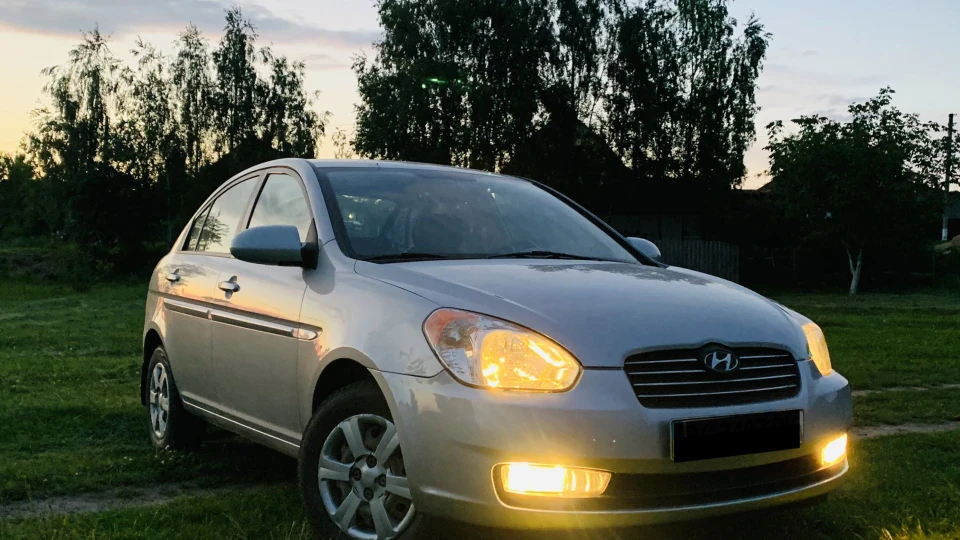 Hyundai Accent AT 5